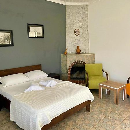 Castle Karpasia Guest House Authentic Atmosphere ! Rizokarpaso Exterior foto