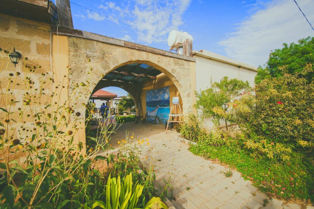 Castle Karpasia Guest House Authentic Atmosphere ! Rizokarpaso Exterior foto