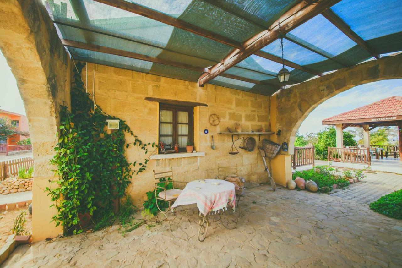Castle Karpasia Guest House Authentic Atmosphere ! Rizokarpaso Exterior foto